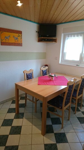 Dining - Vacation Rental No. 1, 25 square meters, 1 bedroom, max. 2 people - Vacation Rental (Rust)