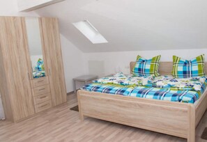 2 bedrooms, in-room safe, iron/ironing board, WiFi