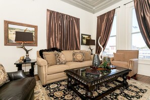 TV, Netflix, streaming services