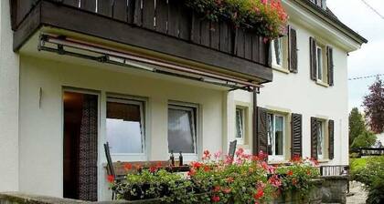 Vacation apartment 85sqm, 3 bedrooms, max. 6 persons - Holiday apartment Bertsche