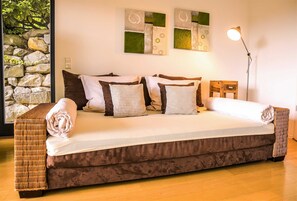 2 slaapkamers, reisbedje, wifi, beddengoed