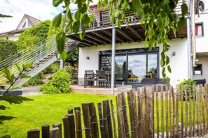 Terrace/patio - Anjas apartment near Europapark - Anja's apartment for max. 4 people (Ettenheim)