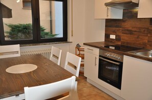 Fridge, oven, dishwasher