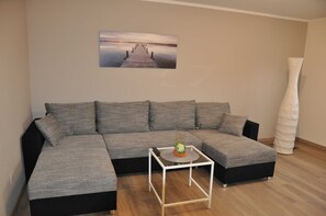 Unclassified image, 5 of 17, button