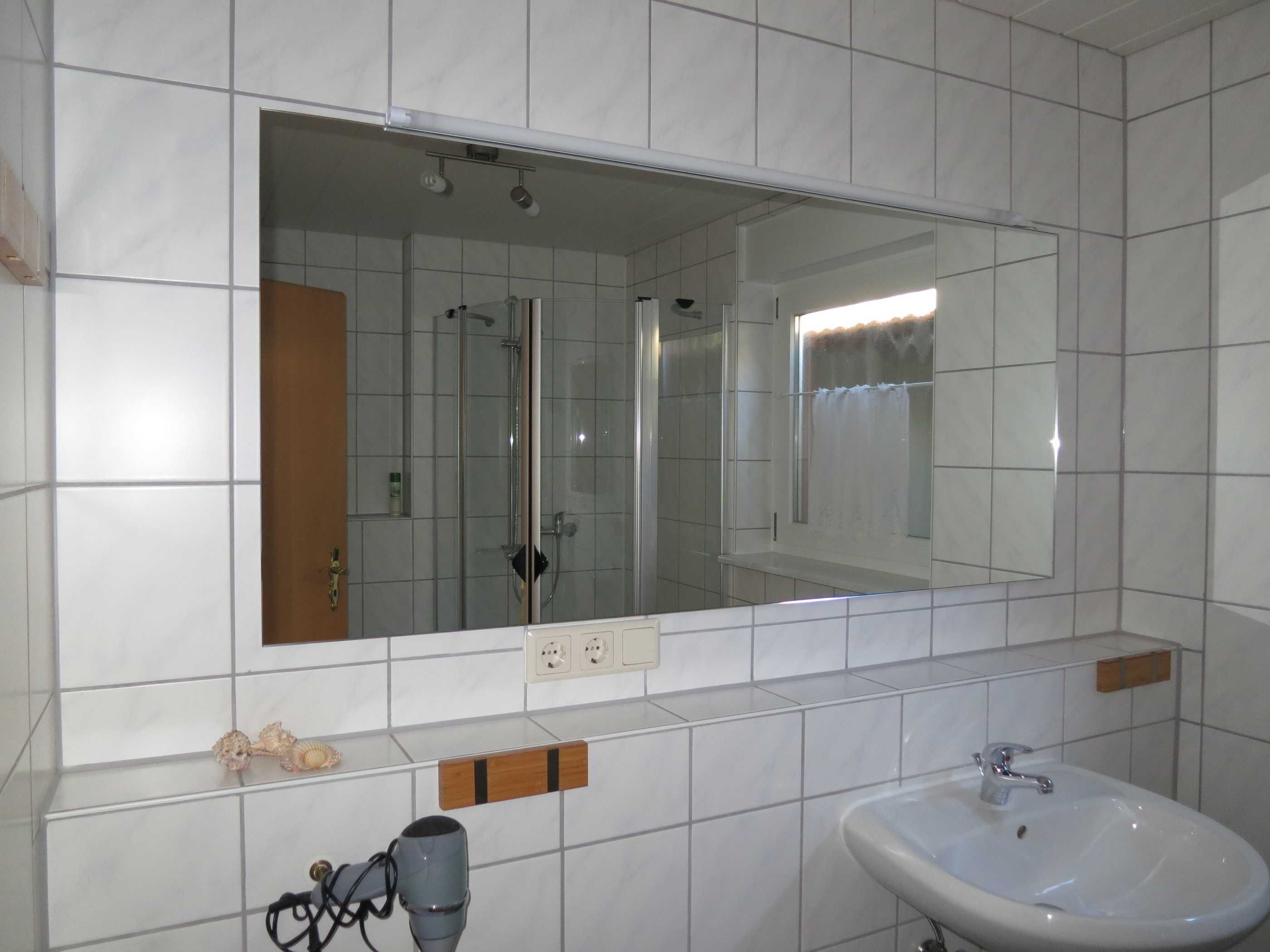 Douche, serviettes fournies