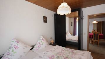 1 habitación, wifi y ropa de cama