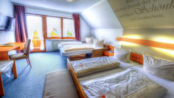 1 makuuhuone, työpöytä, Wi-Fi, vuodevaatteet