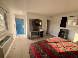 Quarto | Espaço de trabalho para notebook, Wi-Fi de cortesia