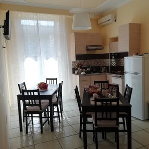 Free daily self-serve breakfast - B&B Flavio (Pozzuoli)