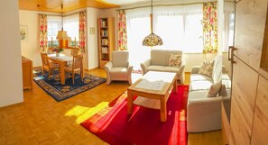 TV - Landhaus Christina 2 very nice 4 star apartments **** - first class (Bad Dürrheim)