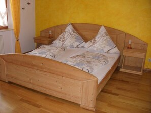 2 bedrooms, travel cot, WiFi, bed sheets - Vacation apartment Himmelsbach - Holiday apartment 74sqm, 1 bedroom (double bed), 1 (Schuttertal)