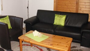 Unclassified image, 4 of 5, button - Vacation apartment Himmelsbach - Holiday apartment 74sqm, 1 bedroom (double bed), 1 (Schuttertal)