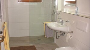 Unclassified image, 5 of 5, button - Vacation apartment Himmelsbach - Holiday apartment 74sqm, 1 bedroom (double bed), 1 (Schuttertal)