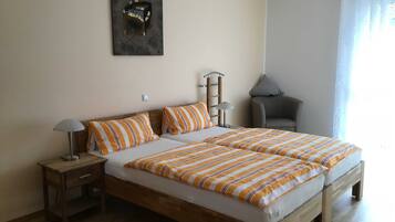 2 bedrooms, WiFi, bed sheets