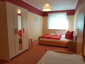 1 bedroom, travel cot, WiFi, bed sheets - Apartment 7 - Baltic Sea shell (Zinnowitz)