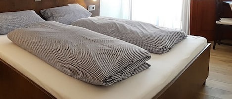 1 多间卧室、WiFi、床单