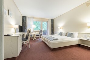 1 Schlafzimmer, Schreibtisch, WLAN, Bettwäsche