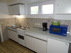 Fridge, microwave, oven, coffee/tea maker - Apartment Springer ( Anna ) - Apartment Anna (Rust)