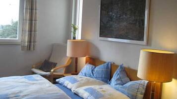 1 bedroom, in-room safe, desk, iron/ironing board