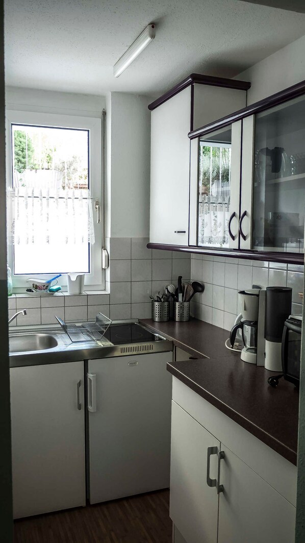 Frigorifero, microonde, freezer