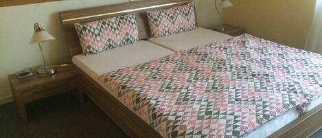 1 Schlafzimmer, WLAN, Bettwäsche