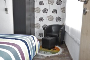 3 bedrooms, iron/ironing board, travel crib, WiFi
