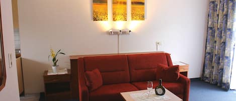 Una televisión de pantalla plana