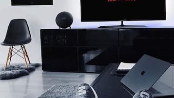 Presidential-Apartment, Küche, Seeblick | 2 Schlafzimmer, Minibar, Zimmersafe, individuell dekoriert