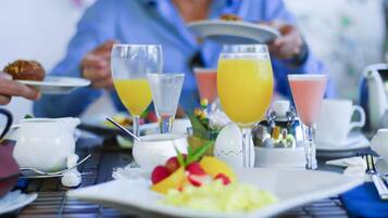 Daily English breakfast for a fee