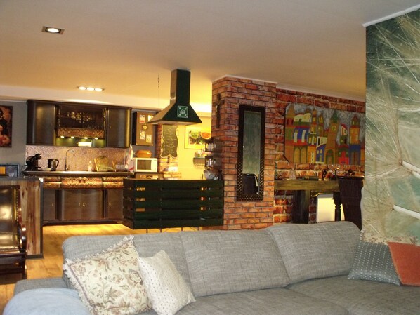 TV, books, music library, stereo - Feel like Home / Feel at home (Büchenbeuren)