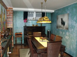 Dining - Feel like Home / Feel at home (Büchenbeuren)