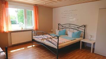 2 chambres, lit parapluie, Wi-Fi, draps fournis