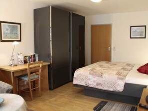 1 soverom, skrivebord, wi-fi og sengetøy