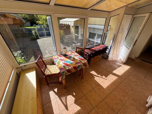 Unclassified image, 2 of 14, button