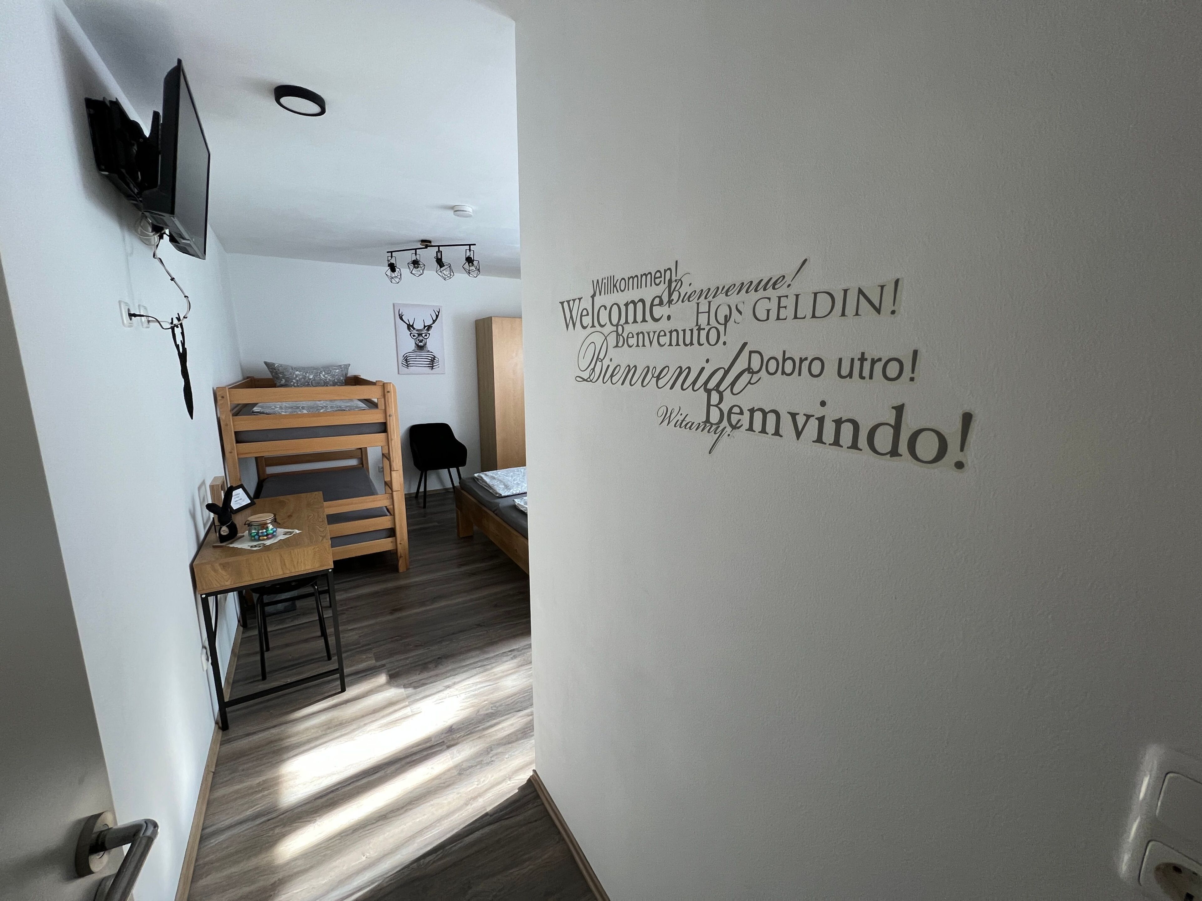 1 Schlafzimmer, Schreibtisch, Reisekinderbett, WLAN