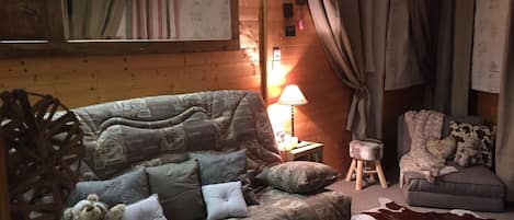 Televisio, DVD-soitin, kirjoja