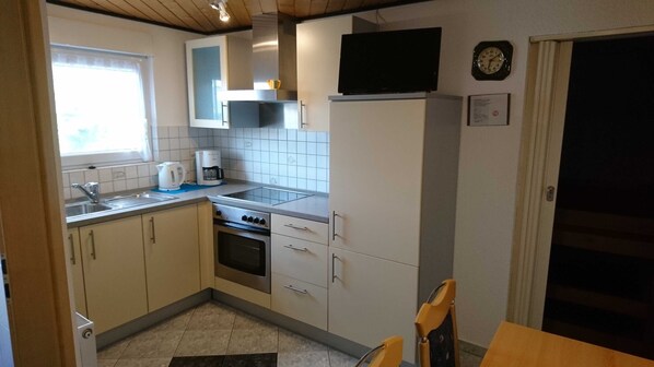 Fridge, microwave, oven