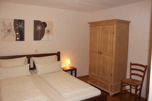 Unclassified image, 5 of 17, button - Guesthouse Kril - Holiday apartment Kril, 50sqm (Rust)