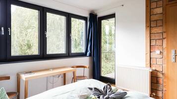 1 Schlafzimmer, Schreibtisch, WLAN, Bettwäsche