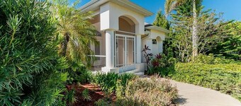Waterfront Home Piscina climatizada potencial ALQUILER DE BARCOS y Callaway Golf Club set