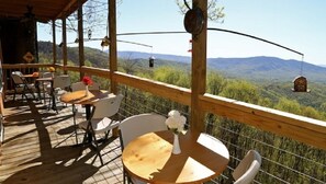 Balcony - Alpine Inn (Marion)