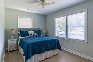 3 Schlafzimmer, Bügeleisen/Bügelbrett, WLAN, Bettwäsche
