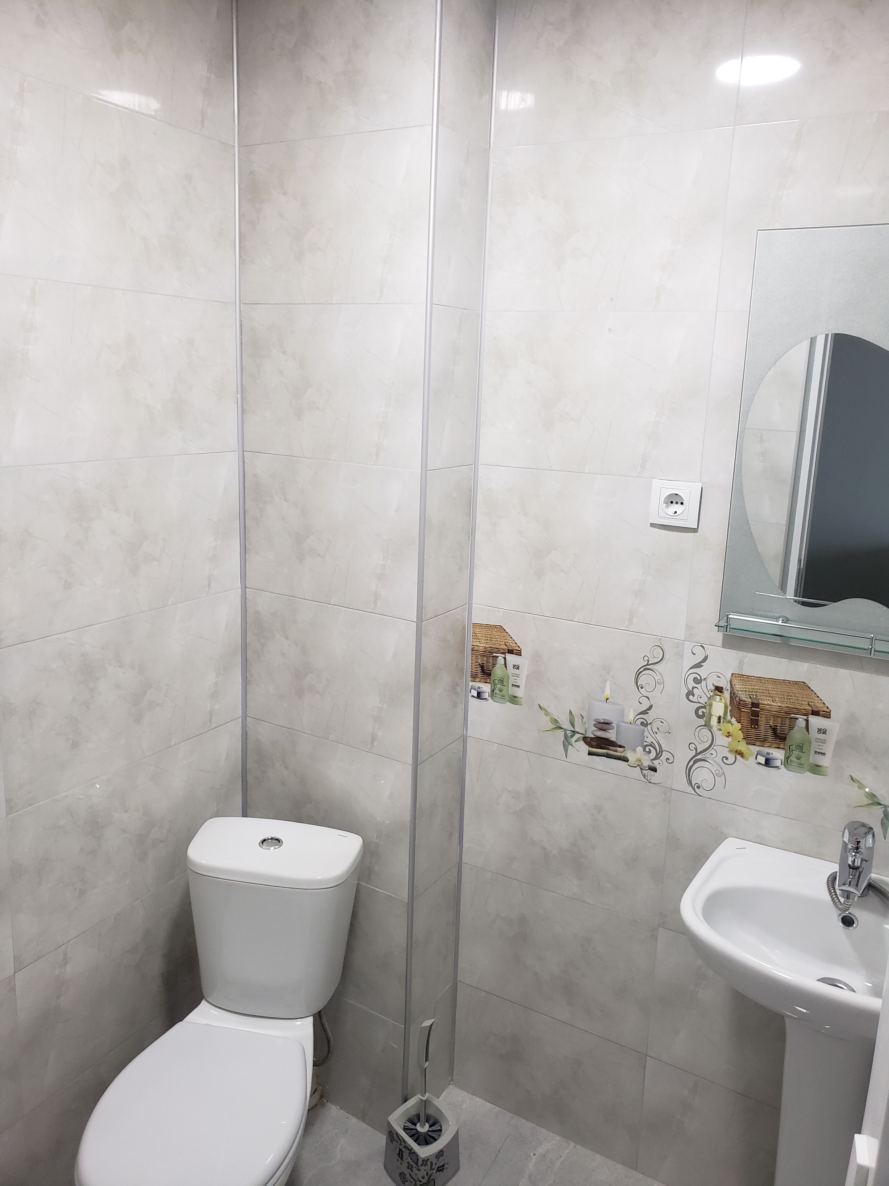 Grand Room | Bathroom | Bathtub, free toiletries, hair dryer