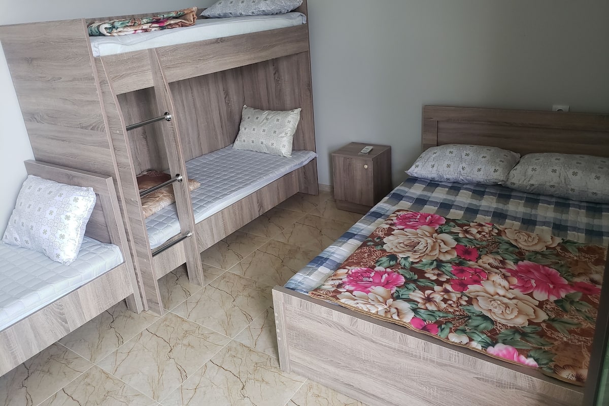 Grand Room | Free WiFi