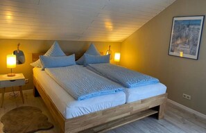 Unclassified image, 2 of 27, button