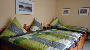 2 bedrooms, WiFi, bed sheets