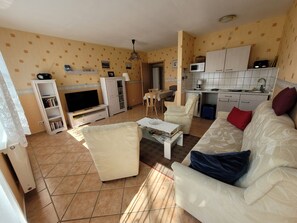 TV - Apartment 16 - Baltic Sea shell (Zinnowitz)