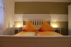 1 Schlafzimmer, Reisekinderbett, WLAN, Bettwäsche