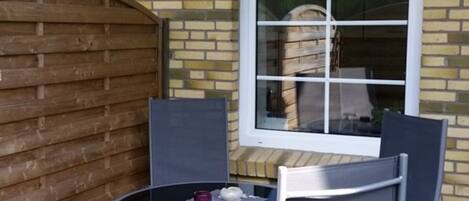 屋外ダイニングエリア