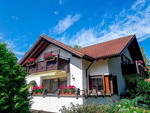 Exterior - Ground floor apartment on the first floor 4 stars DTV - Landhaus Christina 2 very nice 4 stars (Bad Dürrheim)